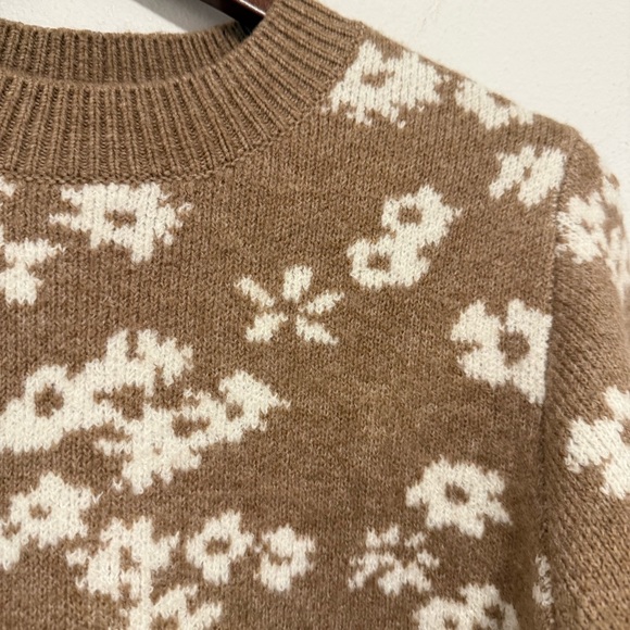 Z Supply Tory Plush Floral Sweater Brown & Cream Slightly Cropped Size Medium - Picture 4 of 7